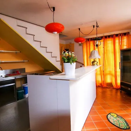 Gio' House 8 * Валеджо-суль-Минчо
